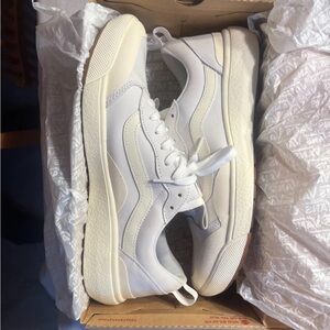 RARE Vans ultrarange SE Antique White